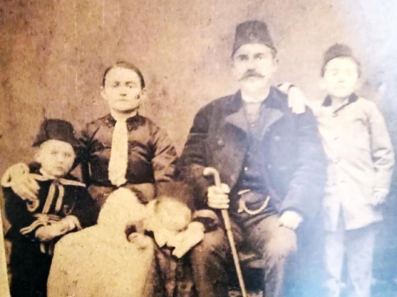 Ντοκουμέντο: Μια πολύ παλιά συλλεκτική  φωτογραφία επί βαθιάς τουρκοκρατίας που αξίζει να δείτε