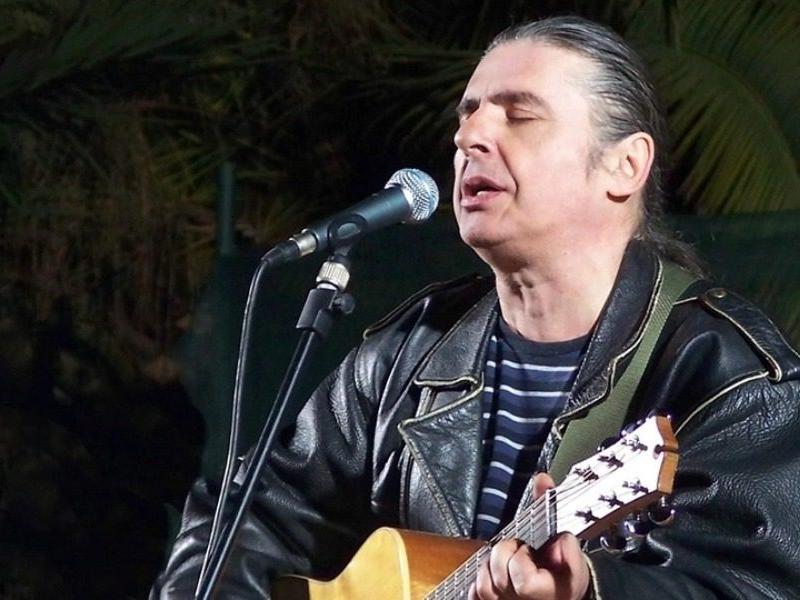 Πέθανε ο σπουδαίος μουσικός, Σταύρος Λογαρίδης σε ηλικία 69 ετών 