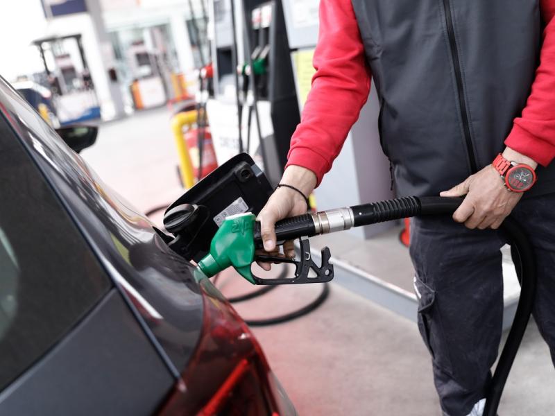 Fuel Pass: Έρχεται νέο επίδομα βενζίνης τον Ιούνιο- Τι σχεδιάζει η κυβέρνηση 