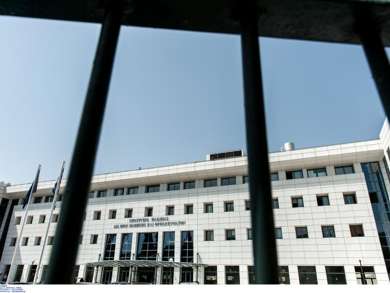 Τοποθετήσεις αποσπασμένων στην Α’ Αθήνας: «Ντροπή για το ΥΠΑΙΘ και τον διευθυντή εκπαίδευσης»