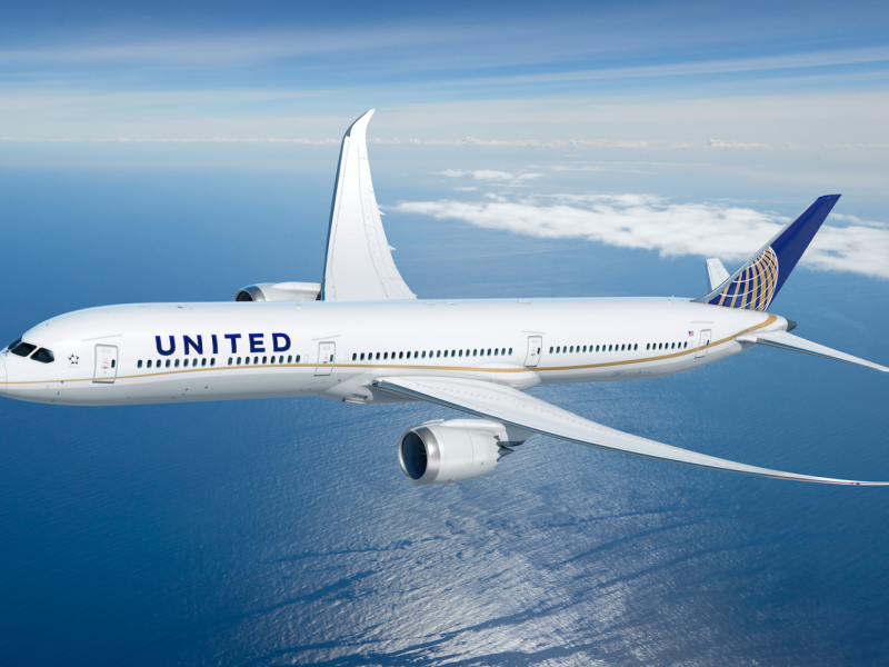 United Airlines Boeing-787 10