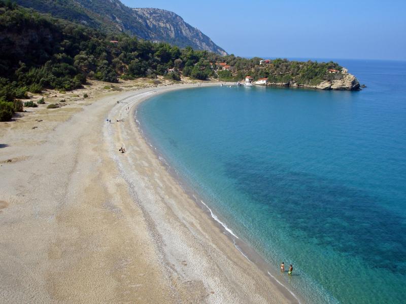 North Evia - Samos Pass: Άνοιξε η πλατφόρμα για το voucher διακοπών έως 300 ευρώ