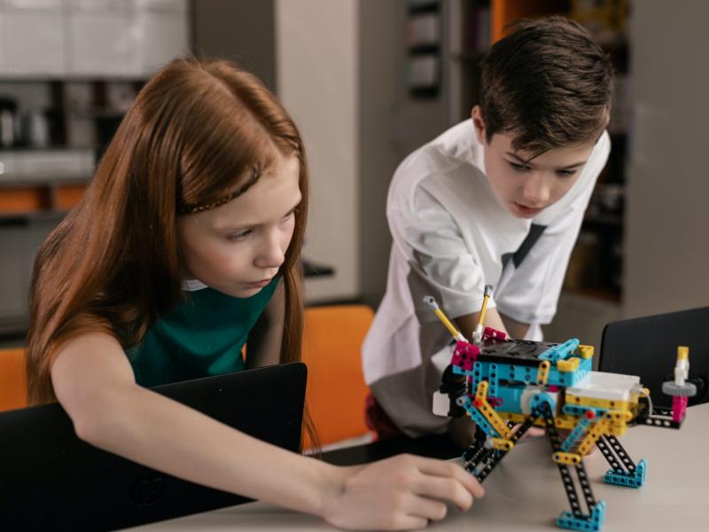 Δήμος Γλυφάδας: Δωρεάν μαθήματα ρομποτικής στους μαθητές Δημοτικού 