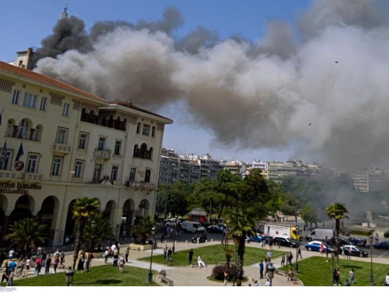 Φωτιά στη Θεσσαλονίκη: Αναμένεται το πόρισμα της Πυροσβεστικής- Εξιτήριο για τους περισσότερους ασθενείς