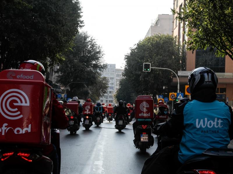 48ωρη απεργία το Σαββατοκύριακο 1 και 2 Νοεμβρίου οι εργαζόμενοι σε eFood και Wolt