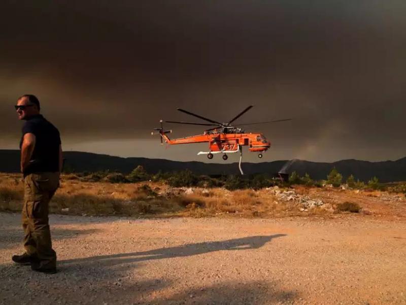 Πυρκαγιά στην Καντάρα - Αεροσκάφη από την Κύπρο
