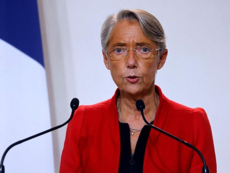 Γαλλία: Μη αποδεκτή η παραίτηση της πρωθυπουργού Ελιζαμπέτ Μπορν
