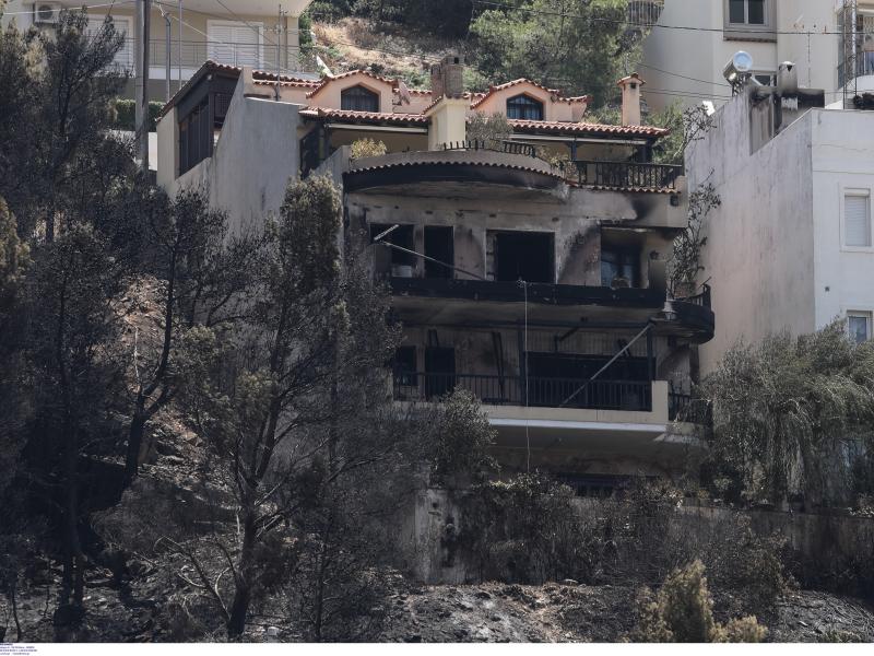 Στα 4.322 στρέμματα ανέρχεται η καμμένη γη σε Γλυφάδα- Βούλα- Βάρη