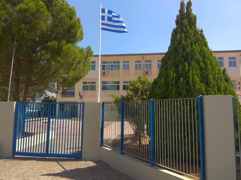 Το Γενικό Λύκειο Μάντρας μετονομάζεται σε Γενικό Λύκειο Μάνδρας - «Ζερβονικόλειο»