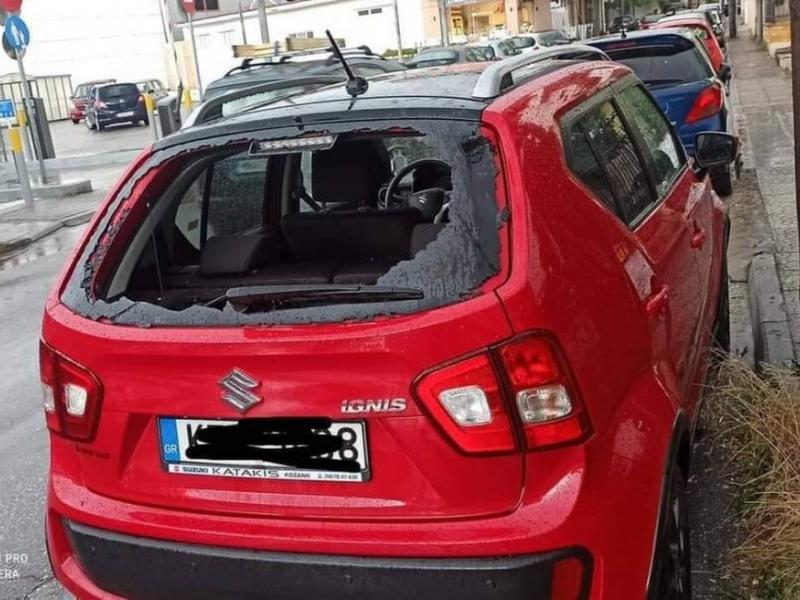 Ο καιρός αποτρελάθηκε: Στα Ιωάννινα απίθανη κεραυνική δραστηριότητα - Σφοδρή χαλαζόπτωση στην Κοζάνη 