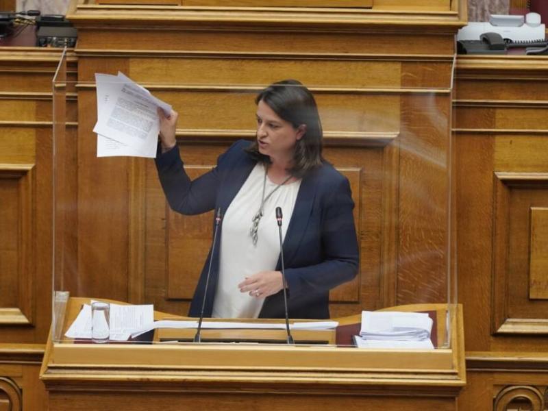 Στη Βουλή πολυτροπολογία για Διευθυντές Σχολείων, προσοντολόγιο, πανεπιστημιακά τμήματα
