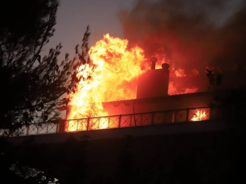 Φωτιά στην Πεντέλη: 84χρονος αυτοκτόνησε μόλις το σπίτι του περικυκλώθηκε από τις φλόγες