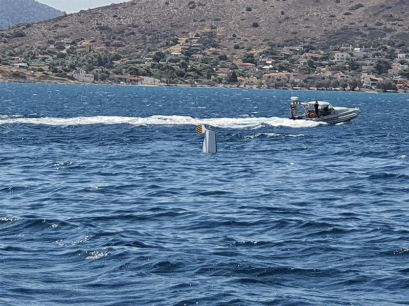 Σαλαμίνα: Καλά στην υγεία τους οι πιλότοι του πυροσβεστικού αεροσκάφους που κατέπεσε στη θάλασσα