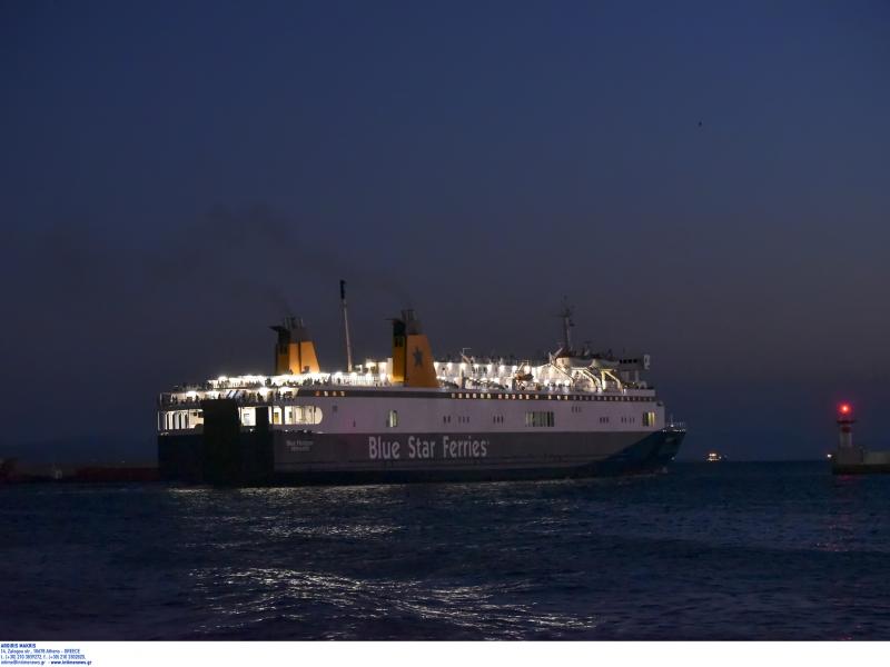 Μηχανική βλάβη στο πλοίο «Blue Horizon»- Απίστευτη ταλαιπωρία για 930 επιβάτες