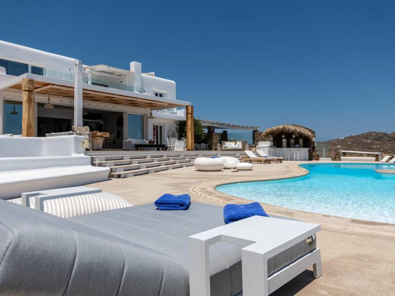 Πόσα λεφτά διαθέτετε; Αυτό είναι το πιο ακριβό ελληνικό σπίτι προς πώληση!