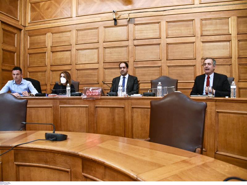 Εξεταστική επιτροπή: Τι υποστήριξε ο Γιάννης Ρουμπάτης - Παράνομη η επισύνδεση βουλευτών