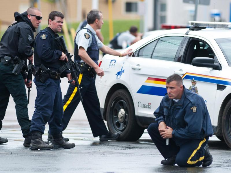 Επιθέσεις με μαχαίρια στον Καναδά