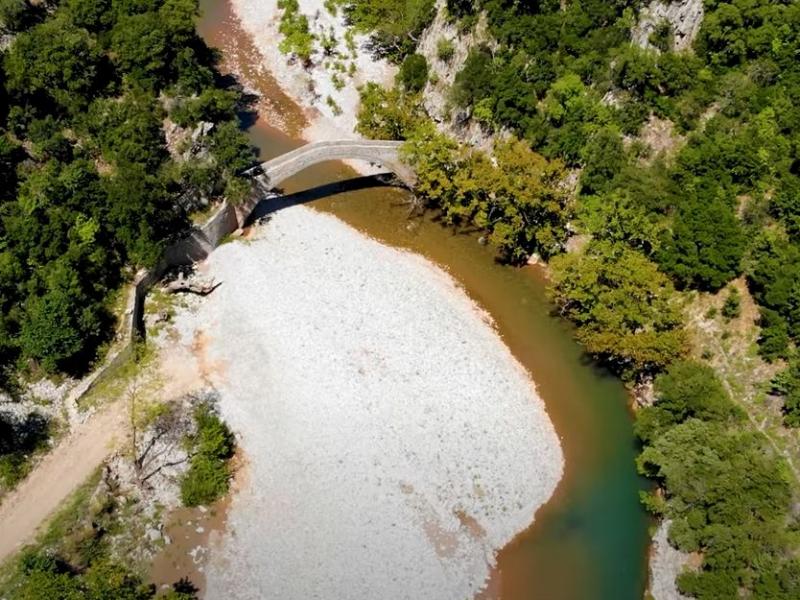 Βίντεο: Ένας επίγειος παράδεισος στα νερά του Ταυρωπού