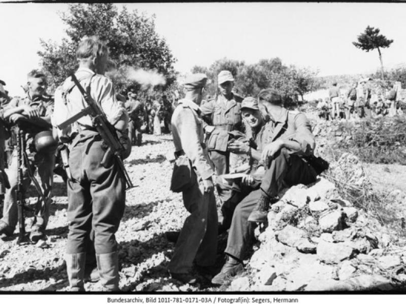 6 Οκτώβρη 1943: "Όπλα εμείς δεν έχουμε και άνδρες δεν μαρτυρούμε και να μας σκοτώσετε τίποτα δεν θα πούμε"!