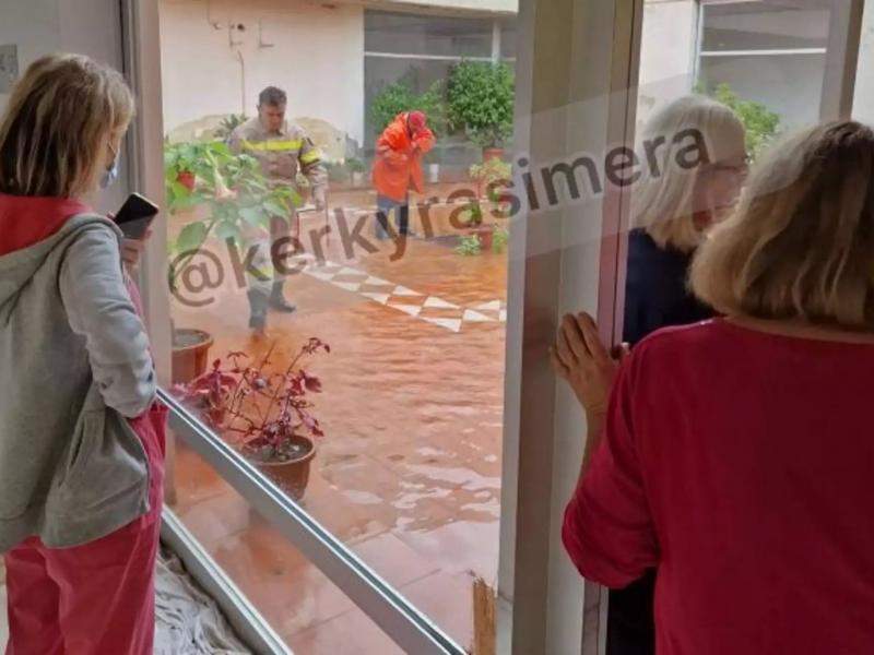 Πλημμύρα σε σχολείο στην Κέρκυρα