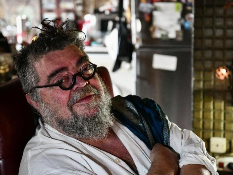 Κραουνάκης: «Καίγεται η Παλαιστίνη και όλο το σουργιελαριό ασχολείται με τη χοντρή»