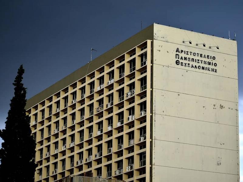 Νόμος Κεραμέως: Παρωδία στο ΑΠΘ με πρόταση για διαμοιρασμό της πρυτανικής θητείας