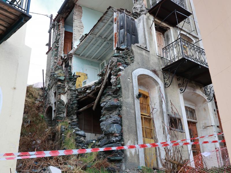 Σεισμοί στη Λέσβο: Μη κατοικήσιμα 17 σπίτια από τους σεισμούς