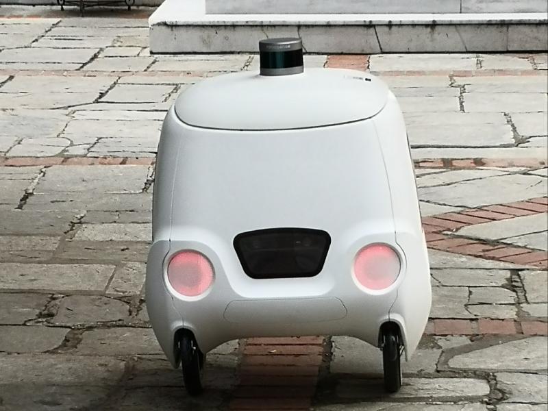 Τρίκαλα: Αυτόματα ρομπότ παραδίδουν... πακέτα - Πώς λειτουργούν