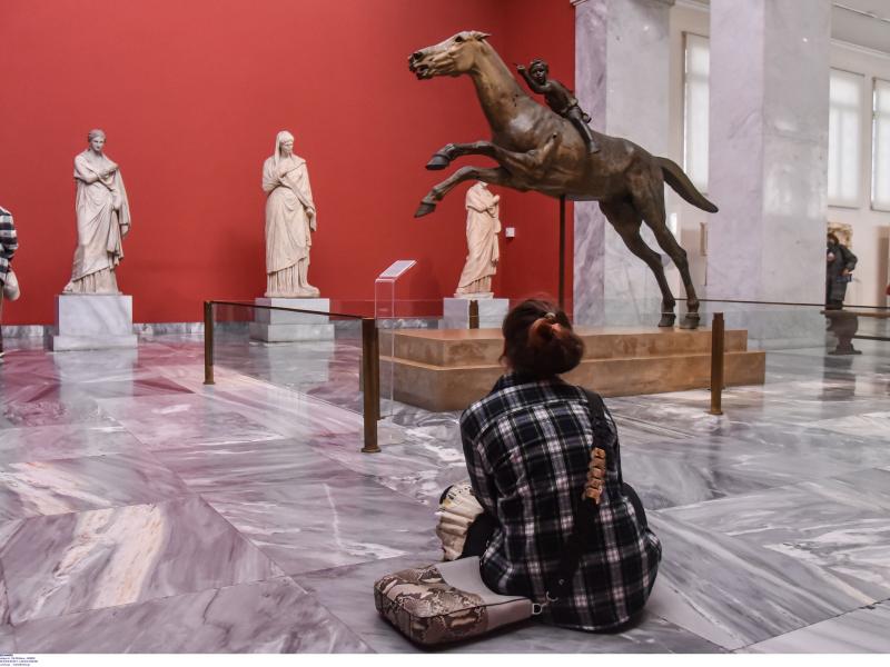 Σύλλογος Ελλήνων Αρχαιολόγων: «Υπερασπιζόμαστε τα δημόσια Αρχαιολογικά Μουσεία» (vid)