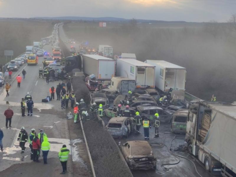 Ουγγαρία: Καραμπόλα 42 οχημάτων με 37 τραυματίες