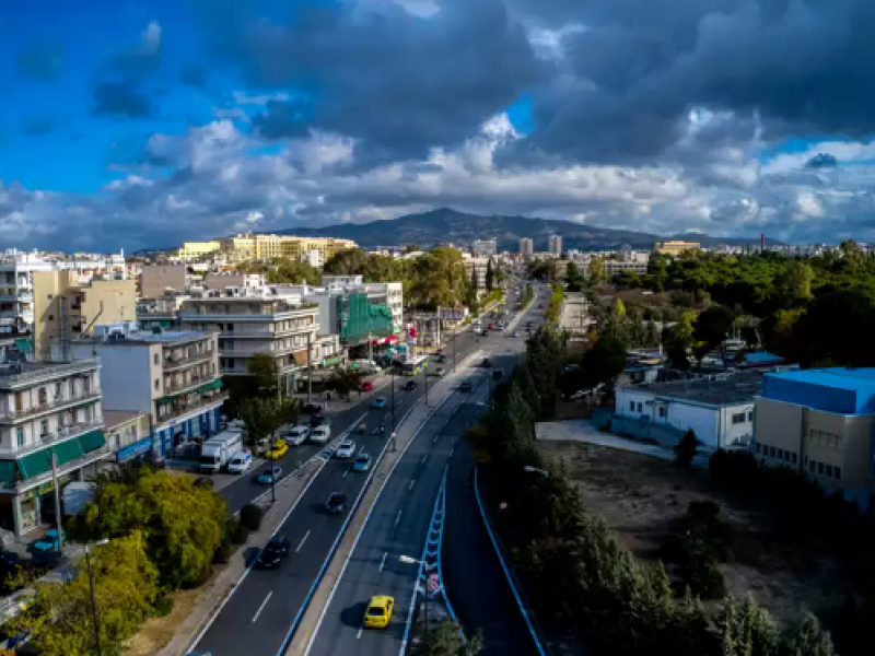 Αλλάζει.. όψη ο παράδρομος της Μεσογείων στο Χολαργό - Δείτε πώς