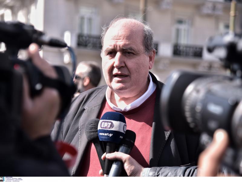 Φίλης: Δήλωση για τους μισθούς των εκπαιδευτικών - «Άμεση αύξηση»