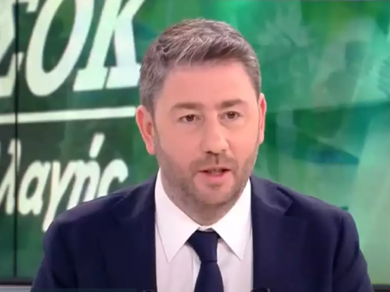 "ΠΑΣΟΚ παντού" ή... εσωστρέφεια παντού; Το μεγάλο restart σήμερα στο ΣΕΦ