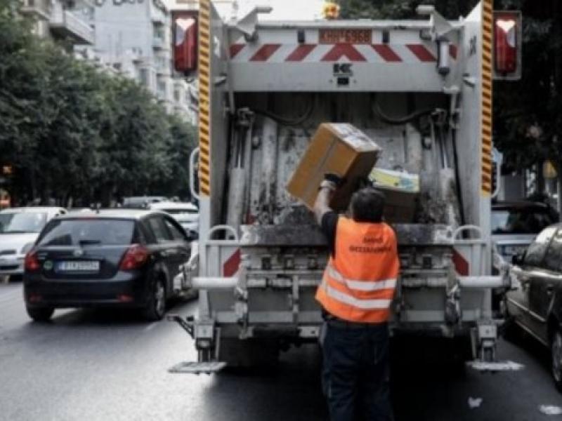 Νέο εργατικό ατύχημα στη Θεσσαλονίκη: Υπάλληλος καθαριότητας έπεσε από απορριμματοφόρο