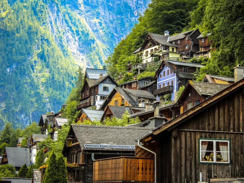Χάλστατ: Το χωριό του «Frozen» ύψωσε φράχτη για να εμποδίσει τους τουρίστες