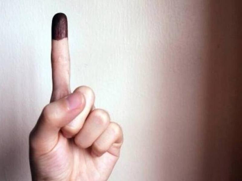 Μελάνι στο δάχτυλο: Σύμβολο Δημοκρατίας ή μήπως όχι;