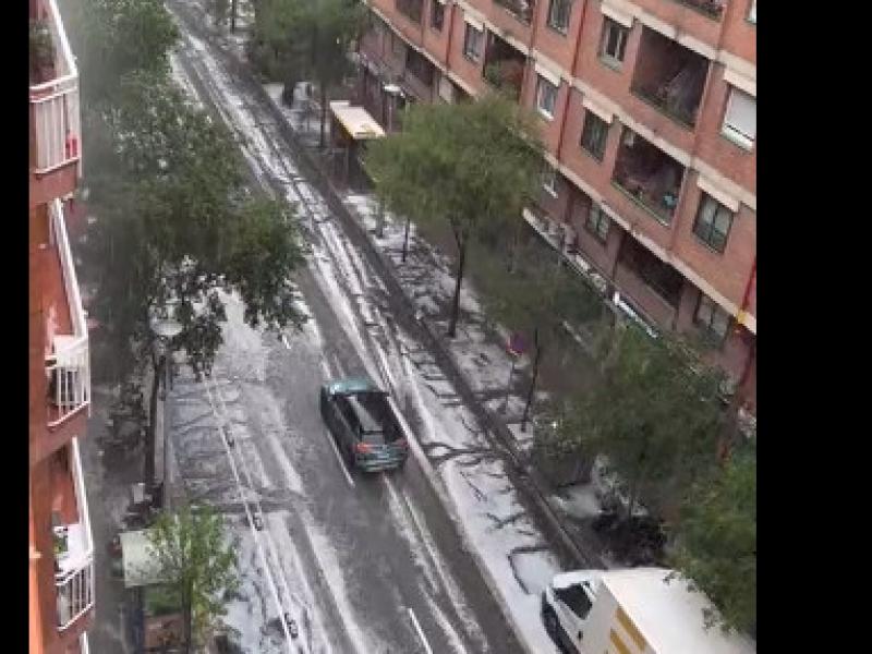 Απίθανες καταστάσεις στην Ισπανία: Μετά την ξηρασία και τον καύσωνα, χιόνισε !