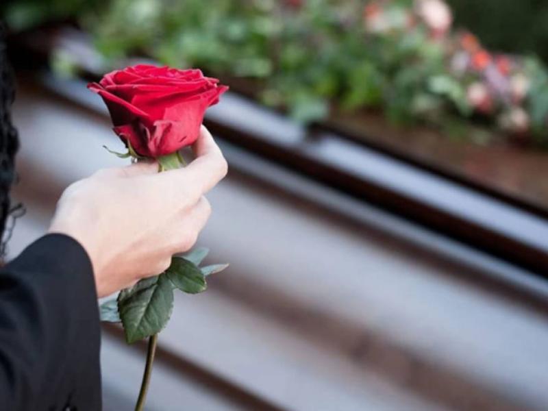Βόλος: Μακάβριο λάθος σε κηδεία προκάλεσε μεγάλη αναστάτωση - Τι συνέβη