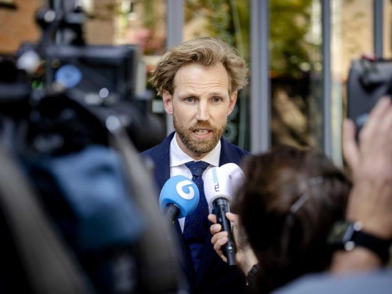 	Ολλανδία: Παραιτήθηκε ο υπουργός Παιδείας μετά τις καταγγελίες για "απρεπή συμπεριφορά"