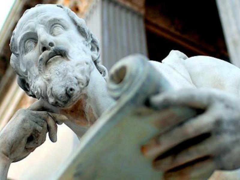 Φιλοσοφικές Σχολές: Γιατί οι νέοι τους γυρίζουν την πλάτη τα τελευταία χρόνια;