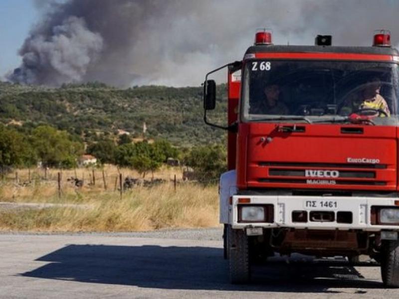Κομοτηνή: Φωτιά σε εγκαταλελειμμένο εργοστάσιο- Μήνυμα από το 112