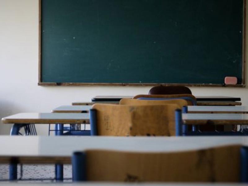Σχολεία στην Κρήτη: Τεράστια εκπαιδευτικά κενά - Χάνονται ώρες από πρωτεύοντα μαθήματα