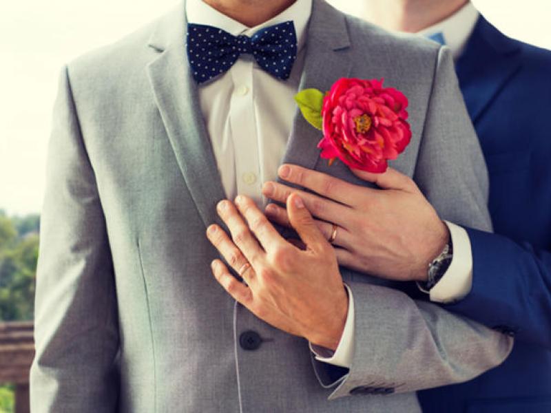 Αστυνομικό «πογκρόμ» σε γάμο ομόφυλου ζευγαριού – 67 συλλήψεις