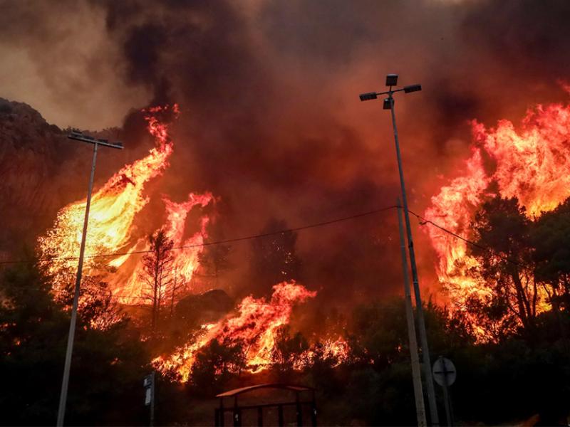 Εφιαλτικό ξημέρωμα στην Πάρνηθα! Η κόλαση άδειασε! Οι δαίμονες κατέβηκαν στη γη!