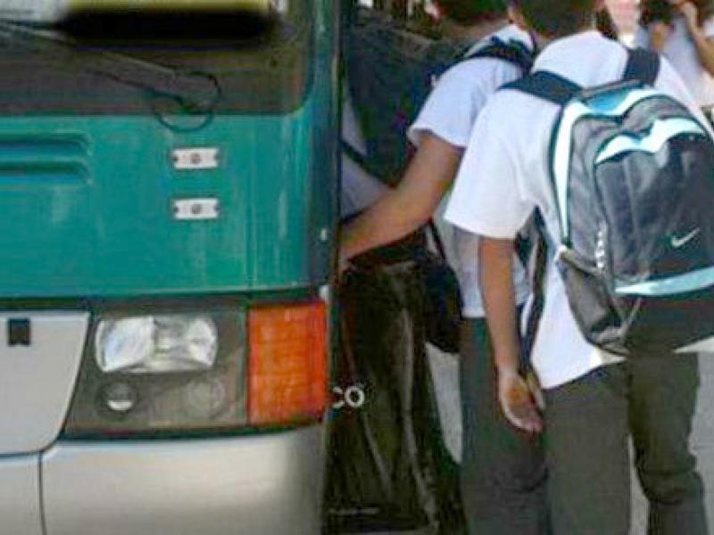 μαθητές λεωφορεία