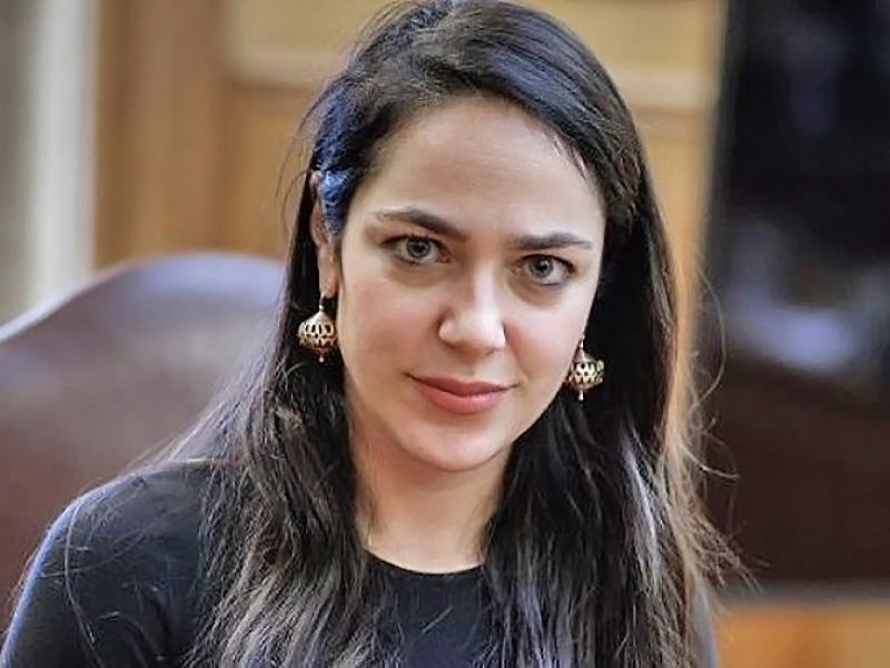 Δόμνα Μιχαηλίδου: Στο Λονδίνο για να επισκεφτεί το Τμήμα Ελληνικής Γλώσσας του Κέμπριτζ