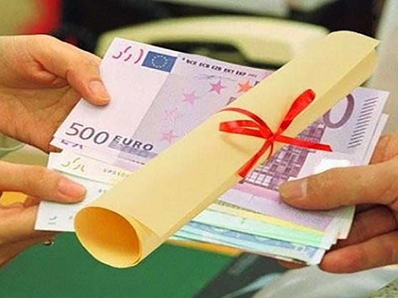 "Εκπαιδευτικός" φορέας χορηγούσε επί 10 χρόνια πλαστά πτυχία-βεβαιώσεις με αμοιβή