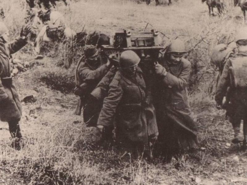 Ισορροπώντας ανάμεσα στην αυτομαστίγωση και τον πανηγυρισμό: Mια σχολική ομιλία για την 28η Οκτωβρίου