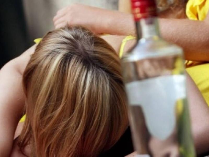 Αλκοόλ και καπνικά προϊόντα μόνο με ταυτότητα- Τι προβλέπει το νομοσχέδιο του υπουργείου Υγείας που ψηφίζεται σήμερα