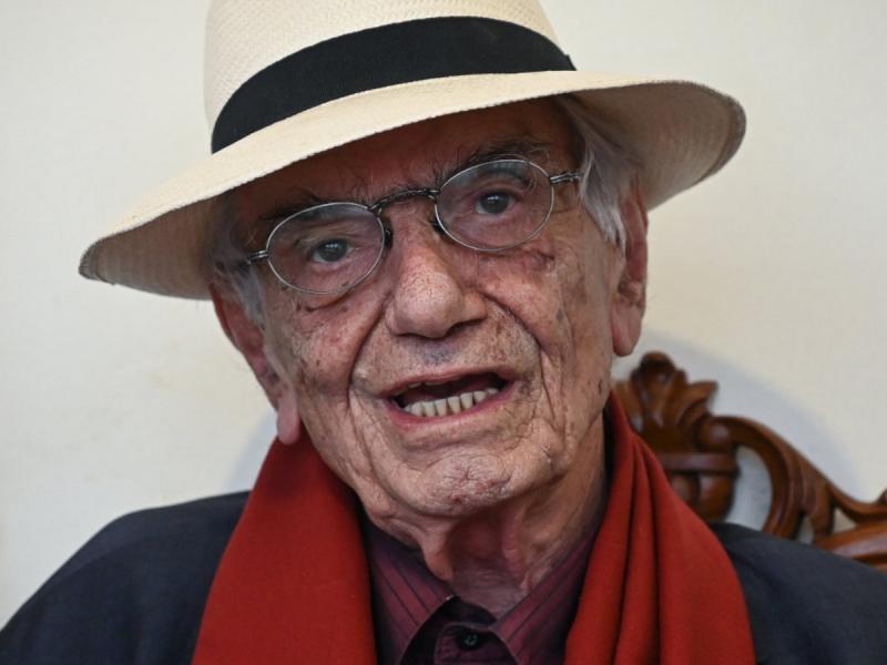 Πέθανε ο συγγραφέας Βασίλης Βασιλικός